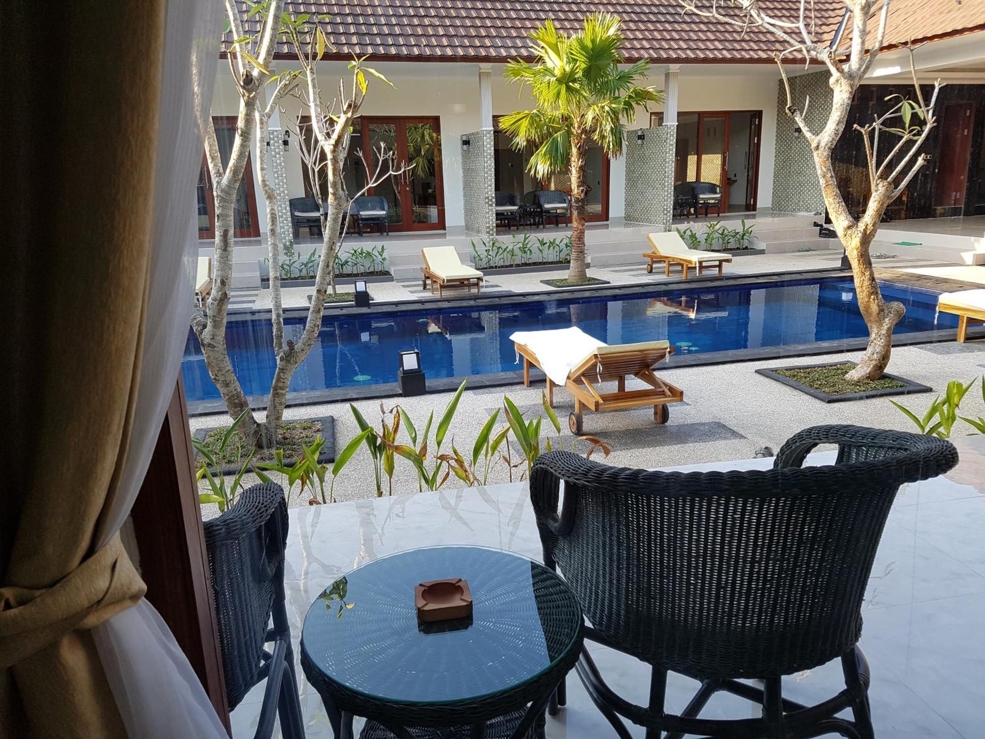 Villa Pine Tree Gili Trawangan Exterior photo