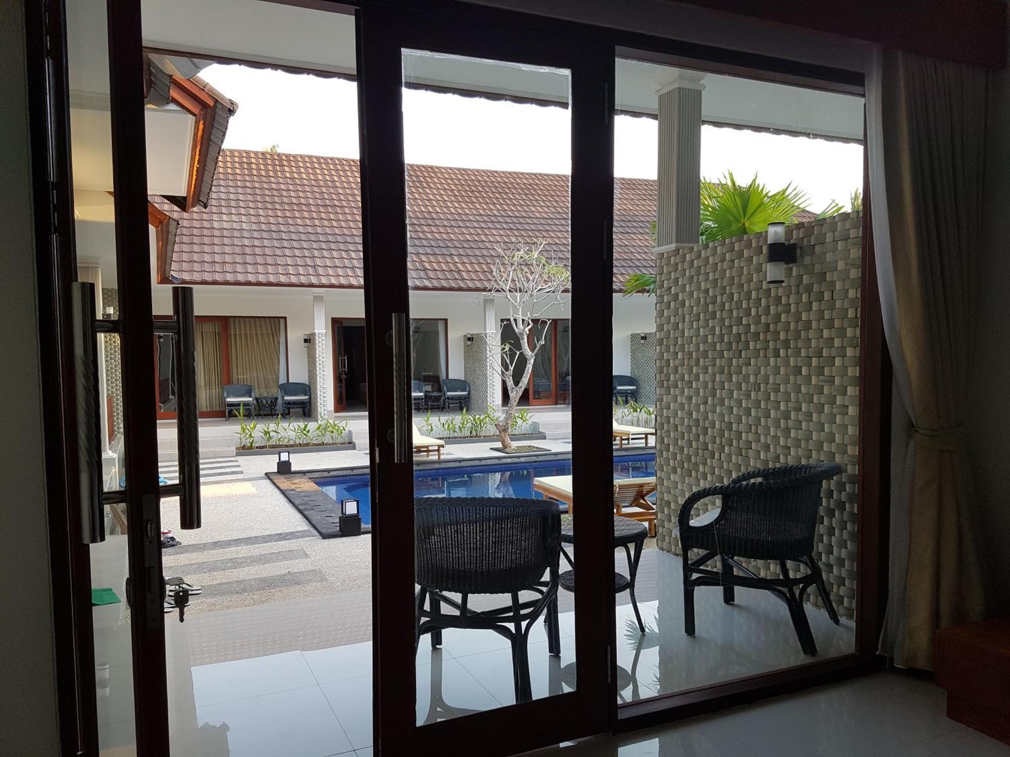 Villa Pine Tree Gili Trawangan Exterior photo