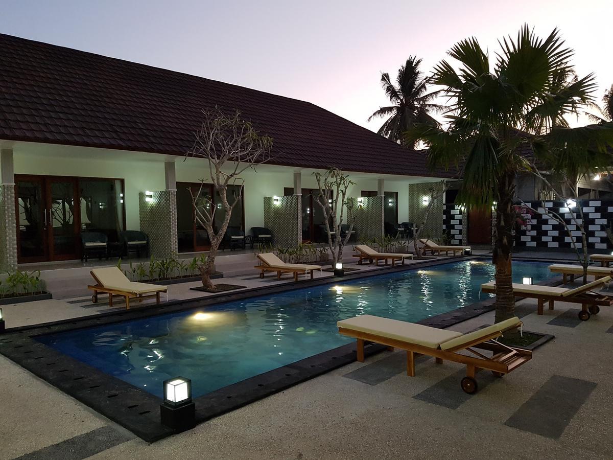 Villa Pine Tree Gili Trawangan Exterior photo