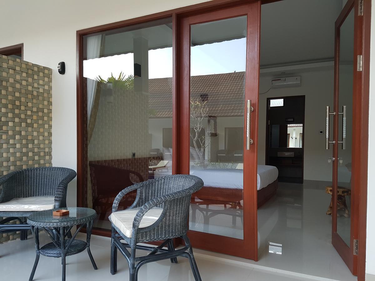 Villa Pine Tree Gili Trawangan Exterior photo