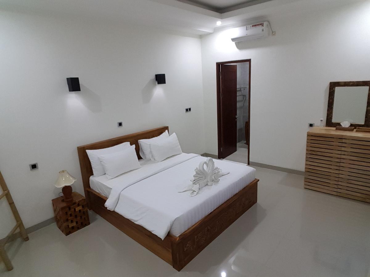 Villa Pine Tree Gili Trawangan Exterior photo
